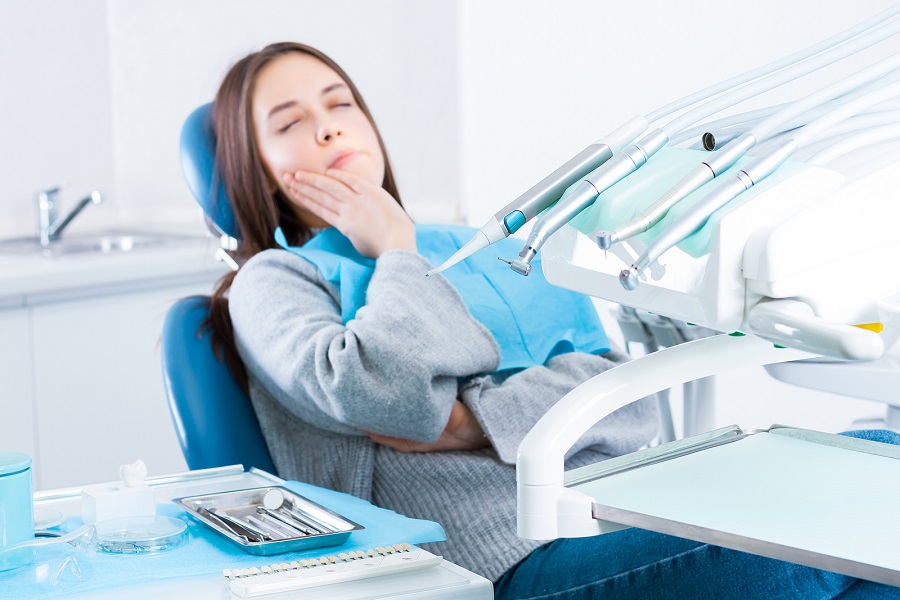 A Tooth With a Fracture Might Need to Be Restored by a Dental Crown
